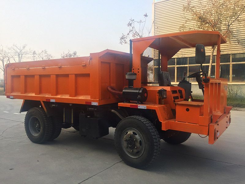 8噸礦用運(yùn)輸車(chē)