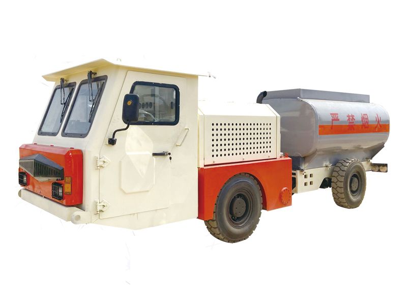 CY-3000礦用柴油機(jī)無(wú)軌油料運(yùn)輸車